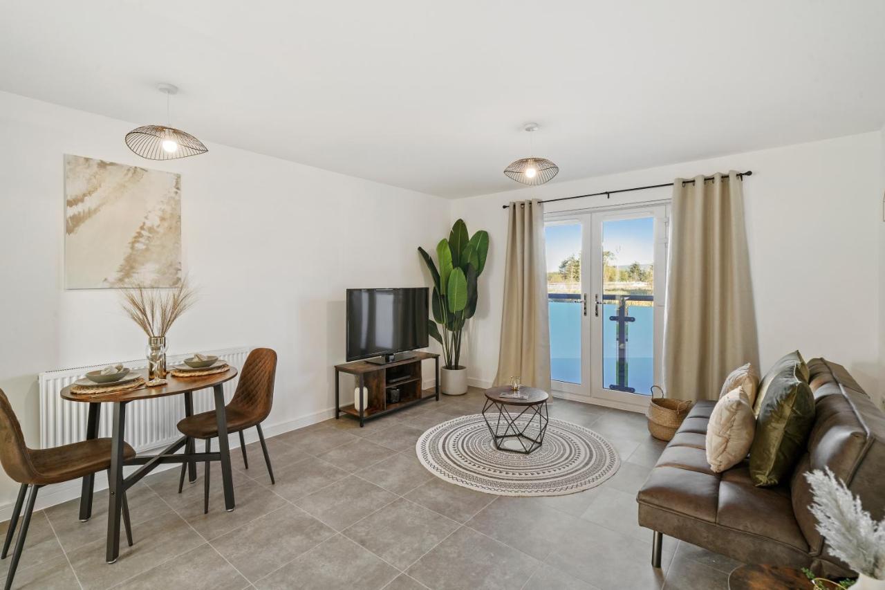 Luxury Apartment At Holt House Milton Keynes Dış mekan fotoğraf
